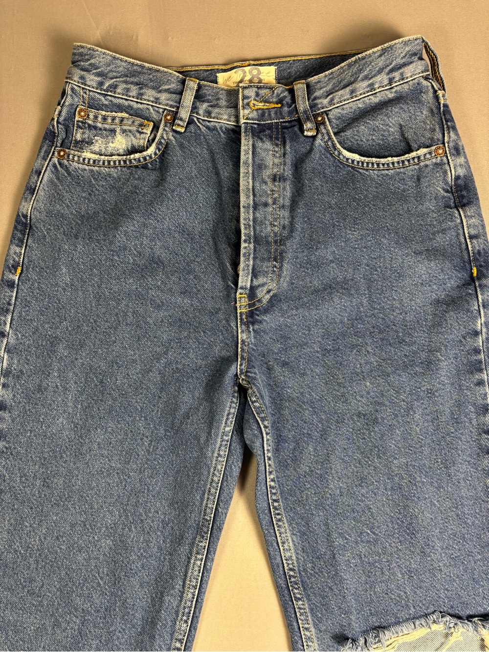 We The Free Cropped Raw Hem Distressed Blue Jeans Women’s Size 28 - Picture 6 of 12